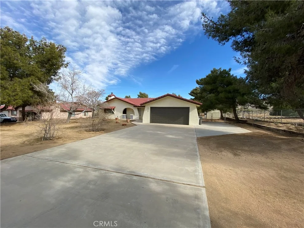 Unit for sale at 8555 Palomar Avenue, Yucca Valley, CA 92284