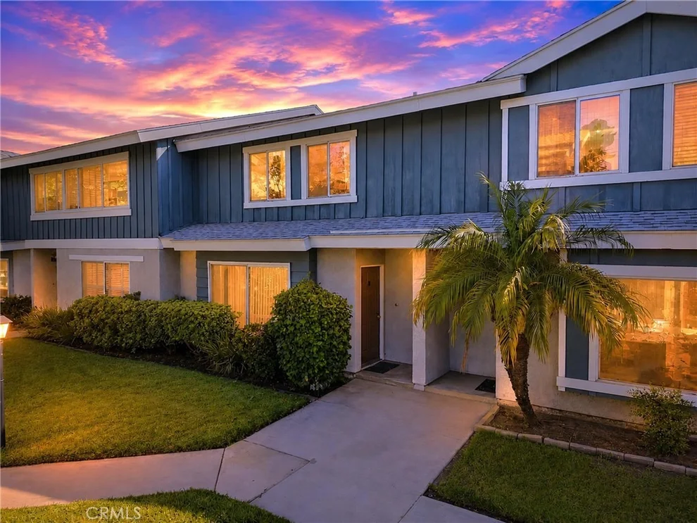 Unit for sale at 8901 Serapis, Downey, CA 90240