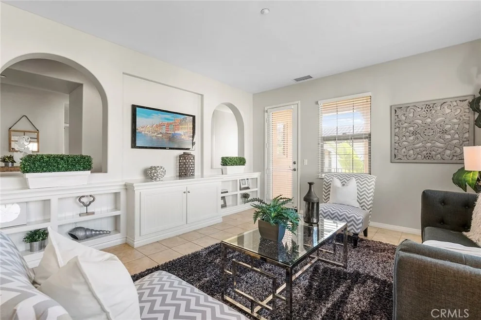 Unit for sale at 31 Iceberg Rose, Irvine, CA 92620