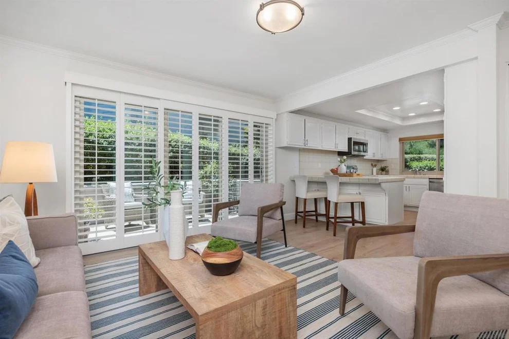 Unit for sale at 2286 Caminito Preciosa Norte, La Jolla, CA 92037
