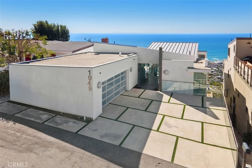Unit for sale at 1049 Baja, Laguna Beach, CA 92651