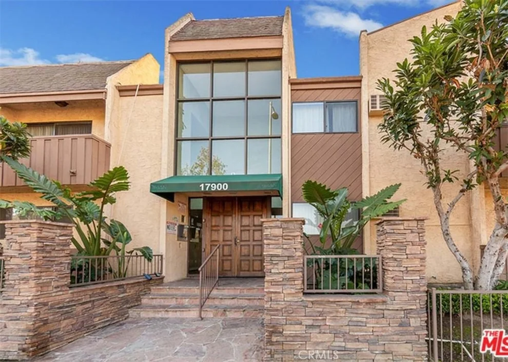 Unit for sale at 17900 Sherman Way, Reseda, CA 91335