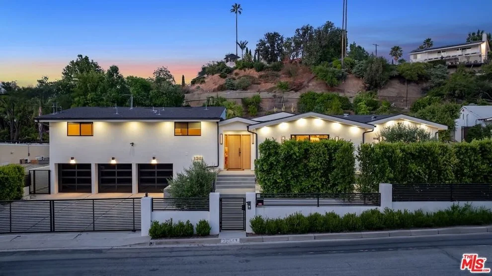 Unit for sale at 20226 Lorenzana Drive, Woodland Hills, CA 91364