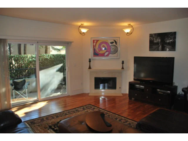 Unit for sale at 107 EL CAMINO REAL, Burlingame, CA 94010