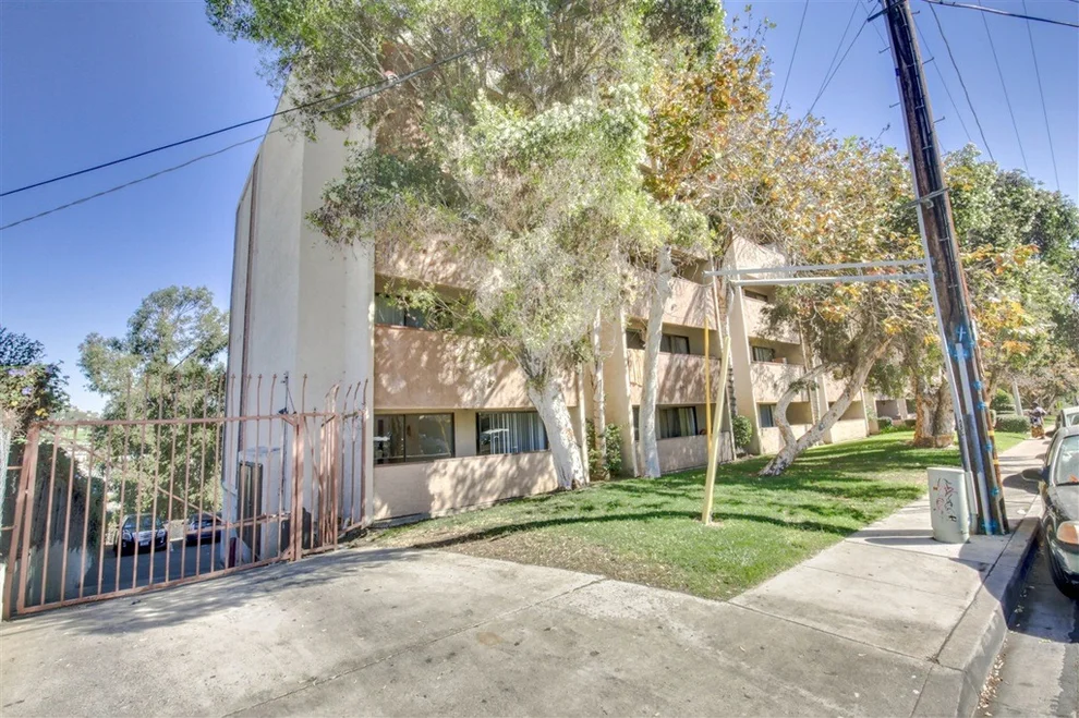 Unit for sale at 4041 Oakcrest Dr, San Diego, CA 92105