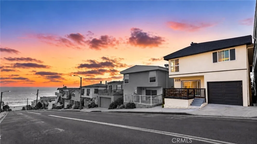 Unit for sale at 225 Rosecrans Avenue, Manhattan Beach, CA 90266