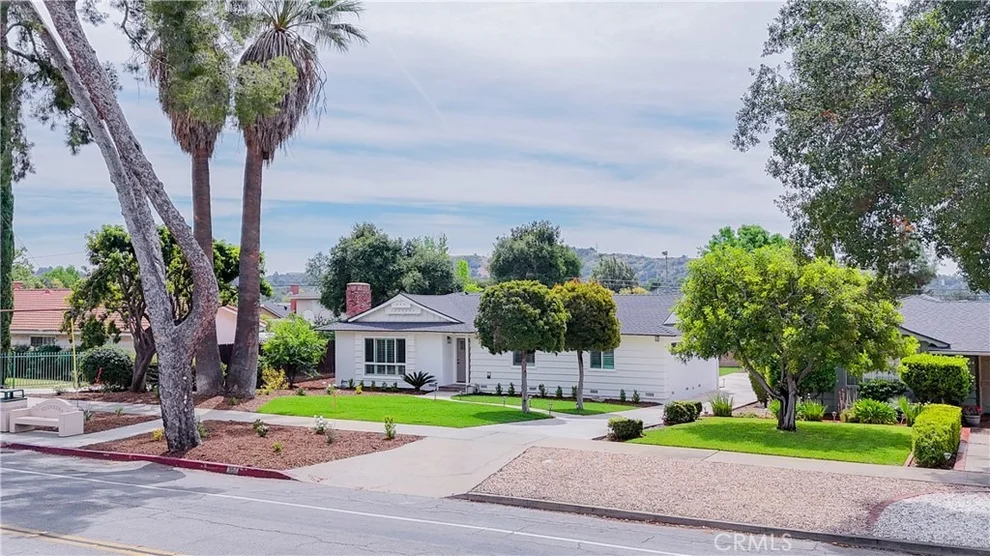 Unit for sale at 662 E Foothill, Glendora, CA 91741