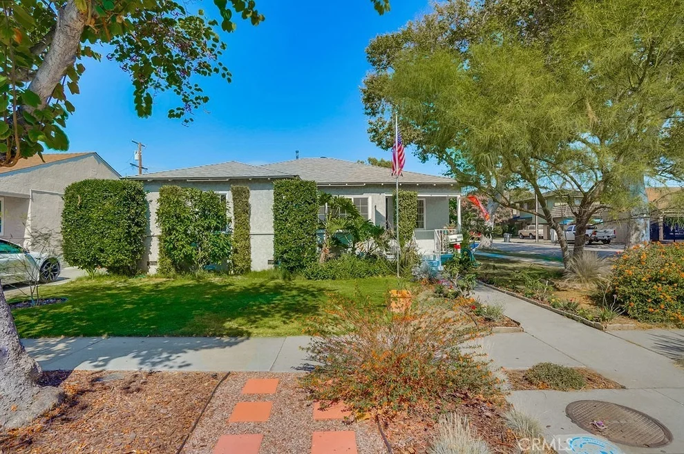 Unit for sale at 6000 Premiere Avenue, Lakewood, CA 90712
