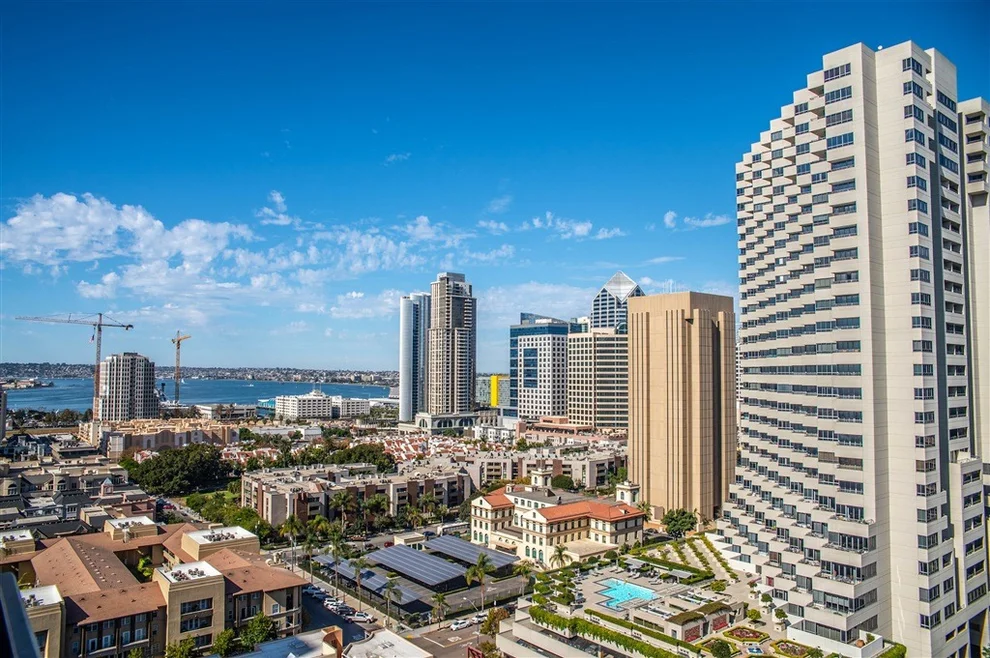 Unit for sale at 645 Front St, San Diego, CA 92101