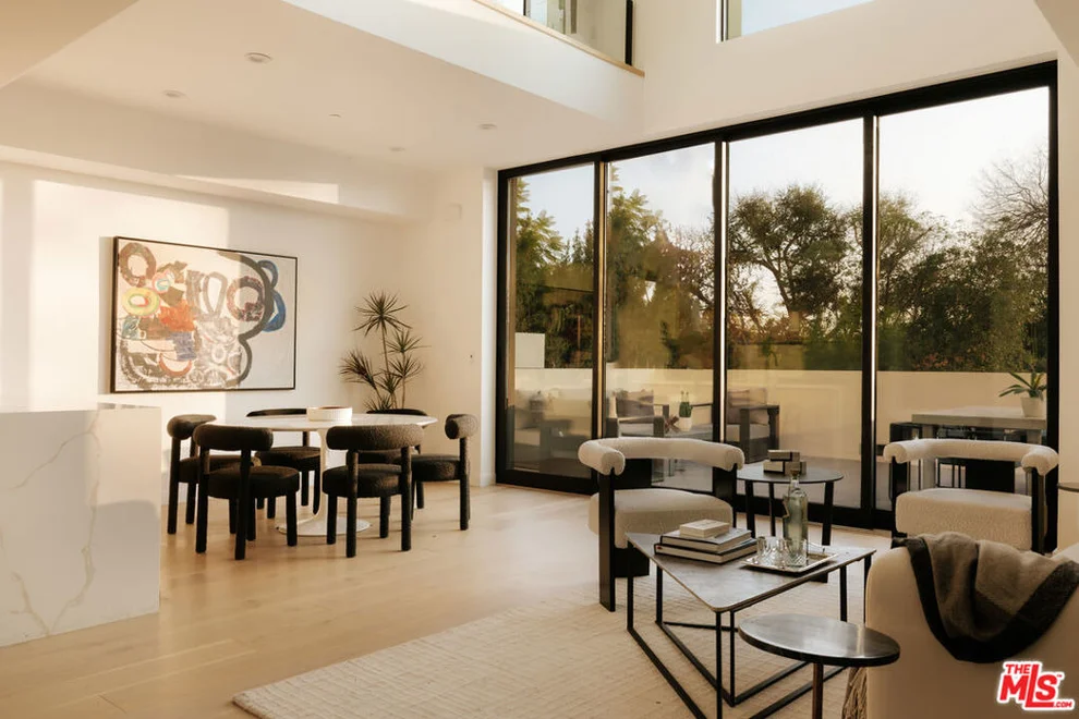 Unit for sale at 2919 Waverly Drive, Los Angeles, CA 90039