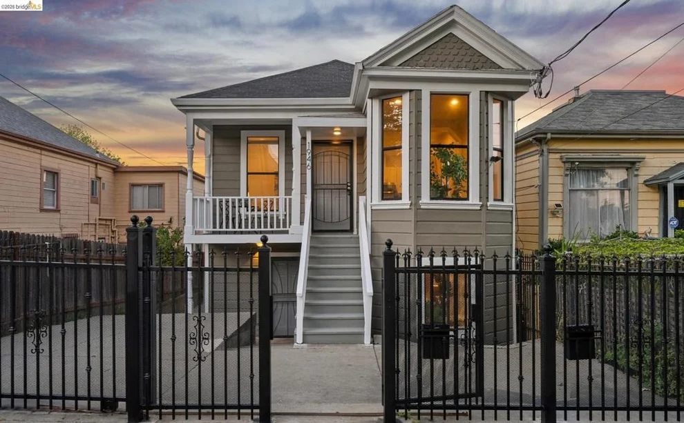 Unit for sale at 1944 E 20Th St, Oakland, CA 94606