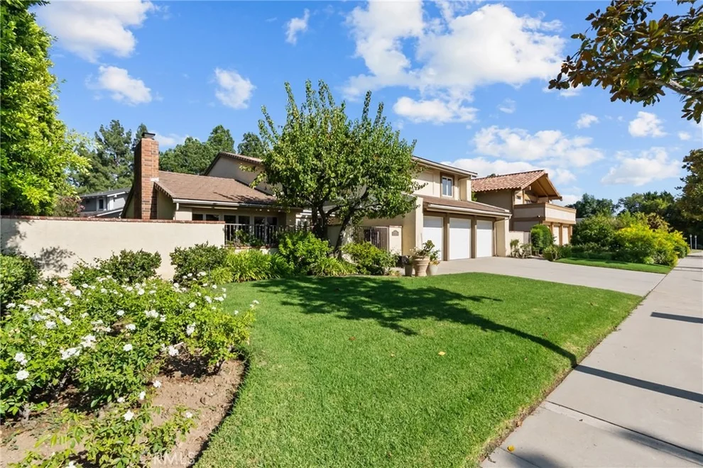 Unit for sale at 10216 Melvin, Northridge, CA 91324