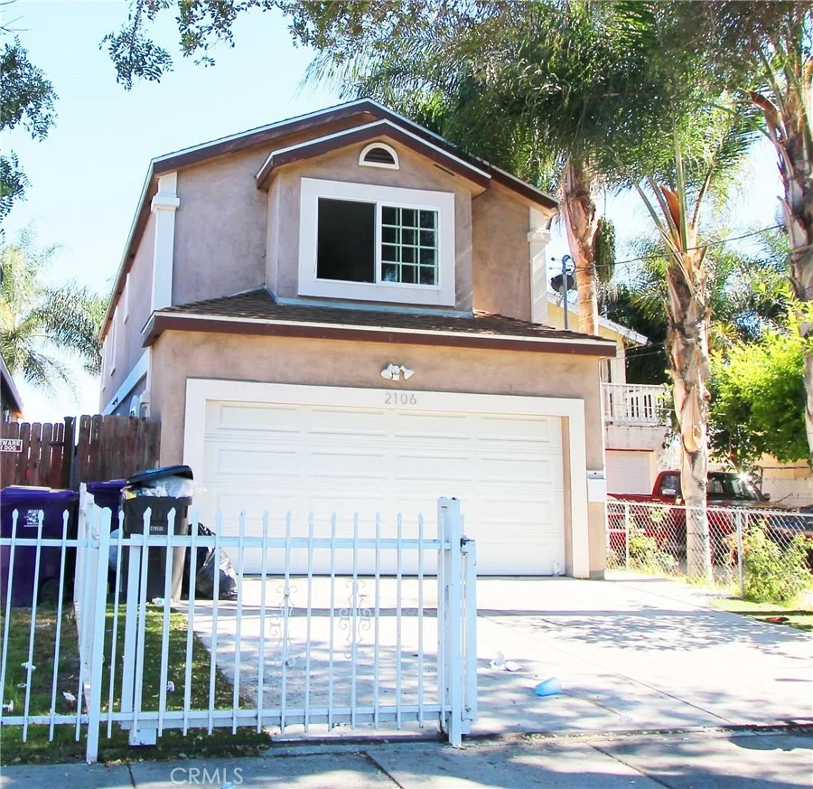 Unit for sale at 2106 W Arlington Street, Long Beach, CA 90810