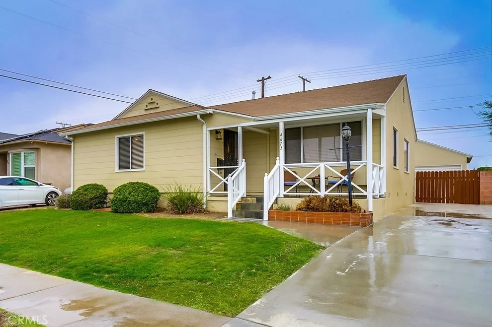 Unit for sale at 4673 Deeboyar Avenue, Lakewood, CA 90712