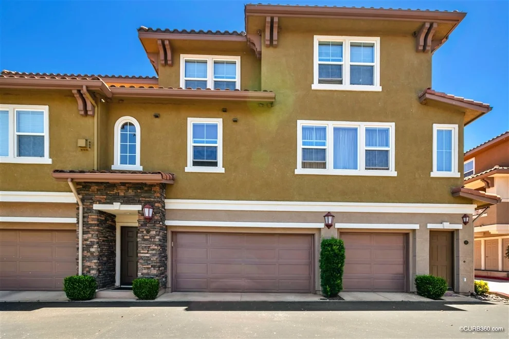 Unit for sale at 122 Via Sovana, Santee, CA 92071