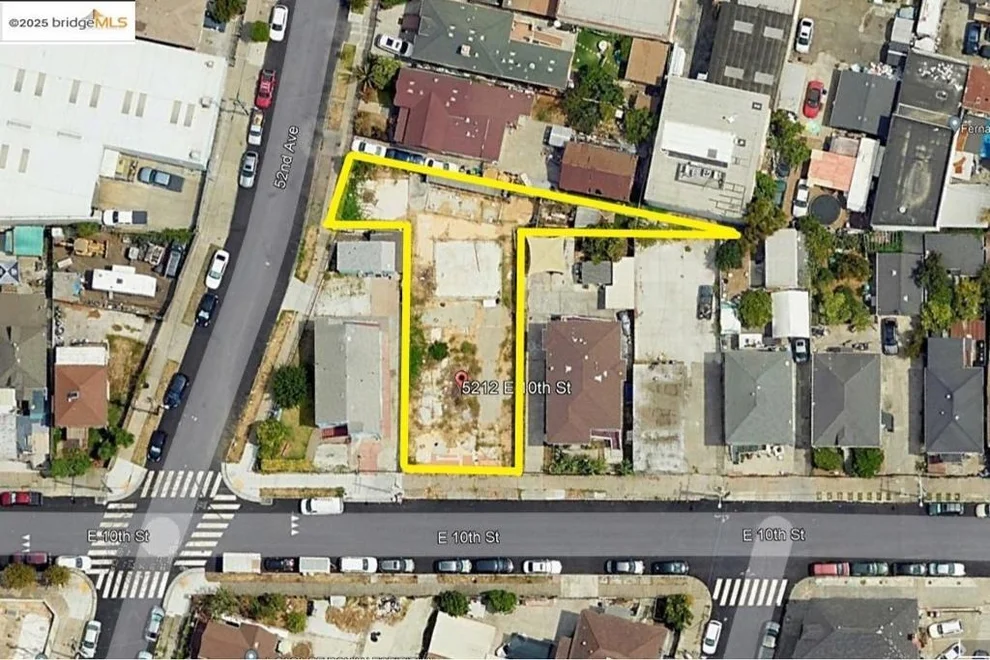 Unit for sale at 5212 E 10th St, Oakland, CA 94601
