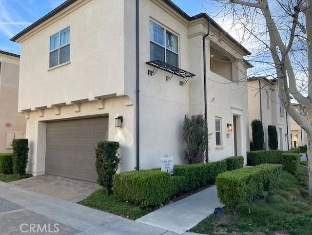 Unit for sale at 22014 Moveo, Saugus, CA 91350
