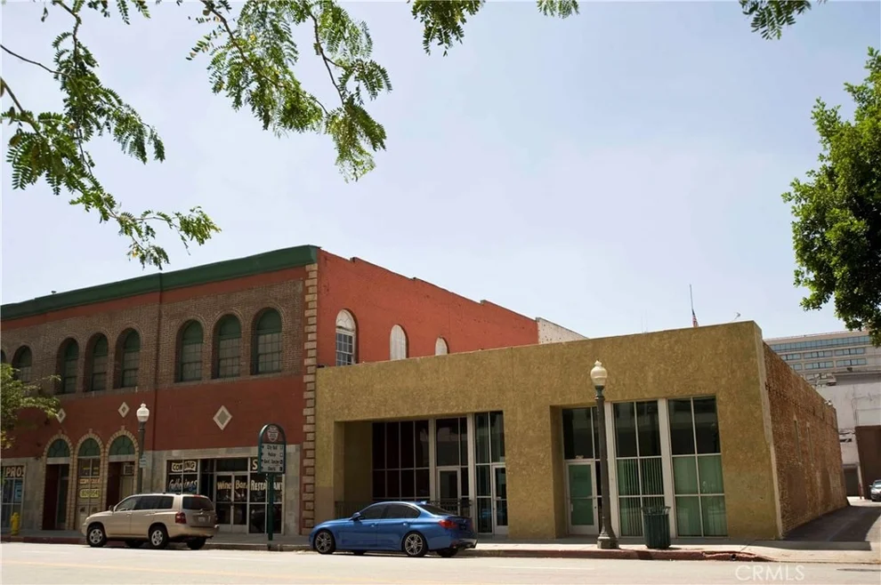 Unit for sale at 475 479 W 4th Street, San Bernardino, CA 92401