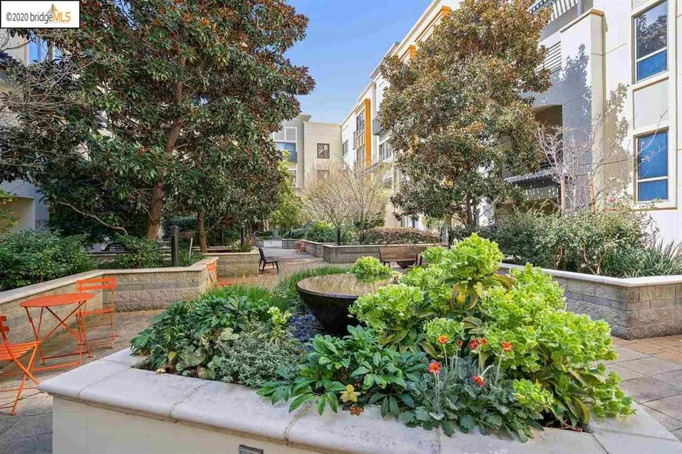 Unit for sale at 438 W Grand Ave, Oakland, CA 94612