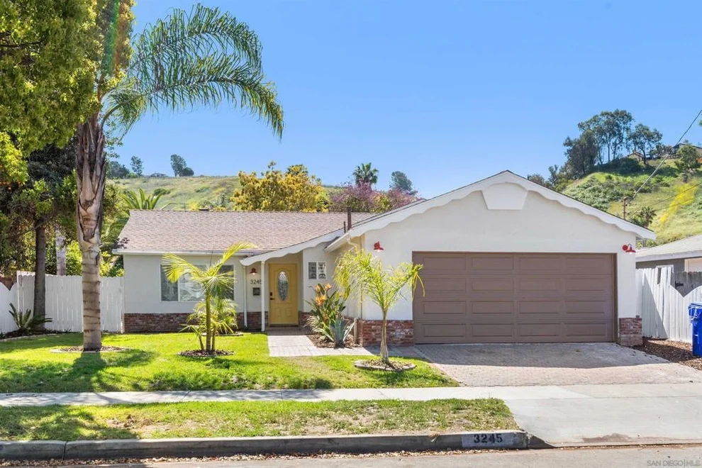 Unit for sale at 3245 Carolyn Dr, Oceanside, CA 92054