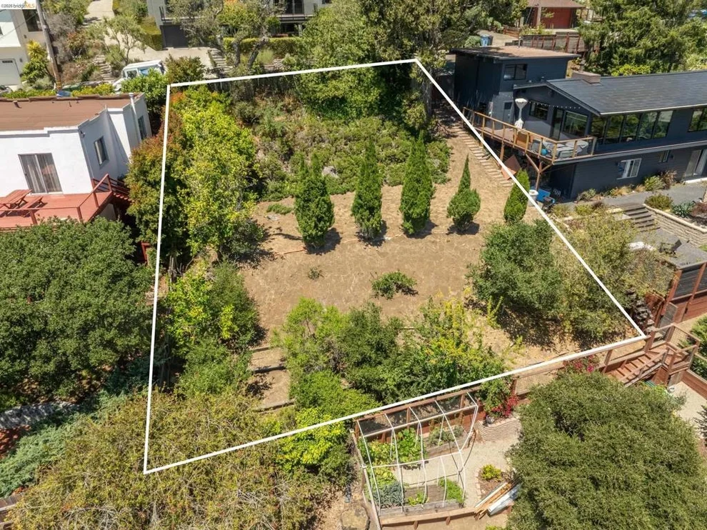 Unit for sale at 1072 Sterling Ave, Berkeley, CA 94708