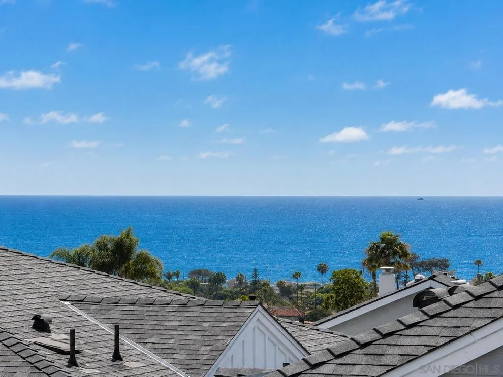 Unit for sale at 1602 San Remo Pl, Encinitas, CA 92024