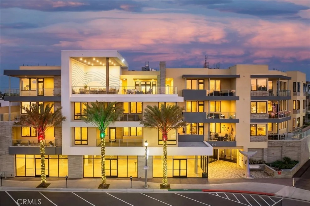 Unit for sale at 414 Main St, Huntington Beach, CA 92648