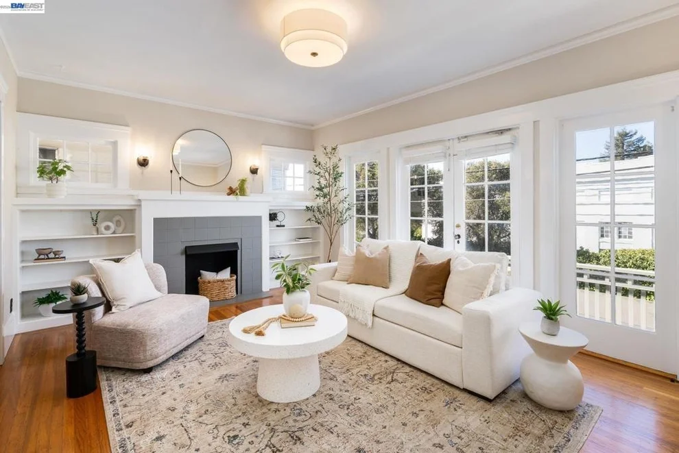Unit for sale at 3746 Park Boulevard Way, Oakland, CA 94610