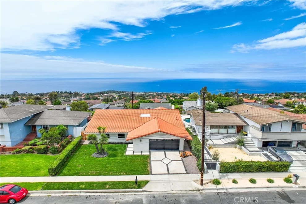 Unit for sale at 27923 San Nicolas Drive, Rancho Palos Verdes, CA 90275