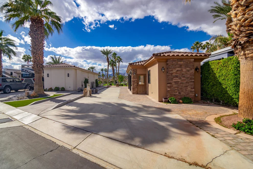 Unit for sale at 80501 Avenue 48, Indio, CA 92201