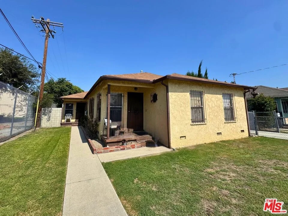 Unit for sale at 315 E Elm Street, Compton, CA 90221
