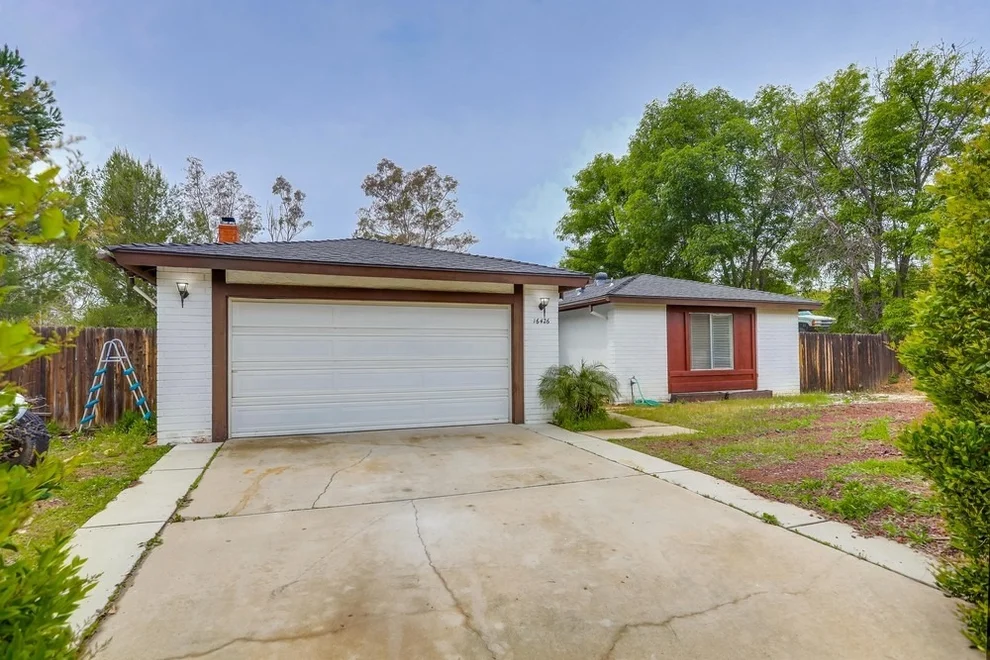 Unit for sale at 16426 Dartolo Rd, Ramona, CA 92065