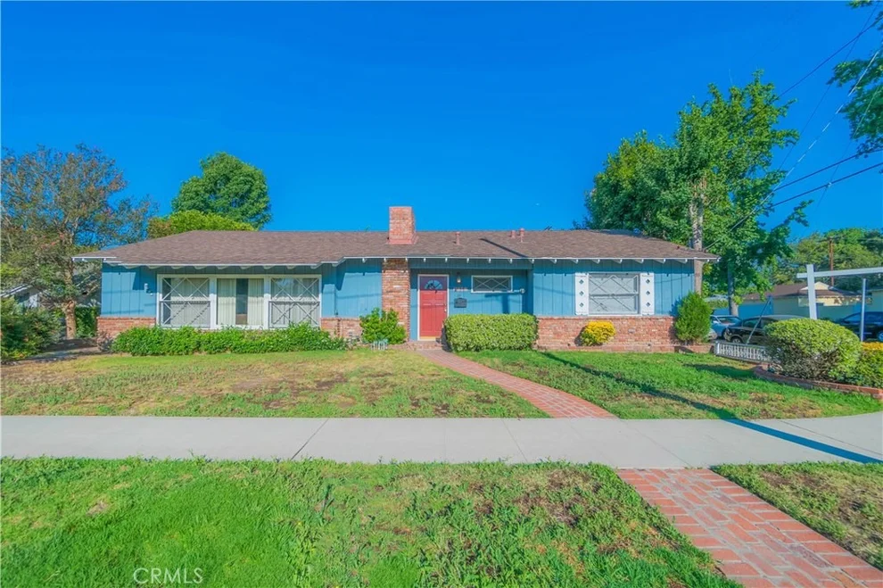 Unit for sale at 6553 Noble Avenue, Van Nuys, CA 91411