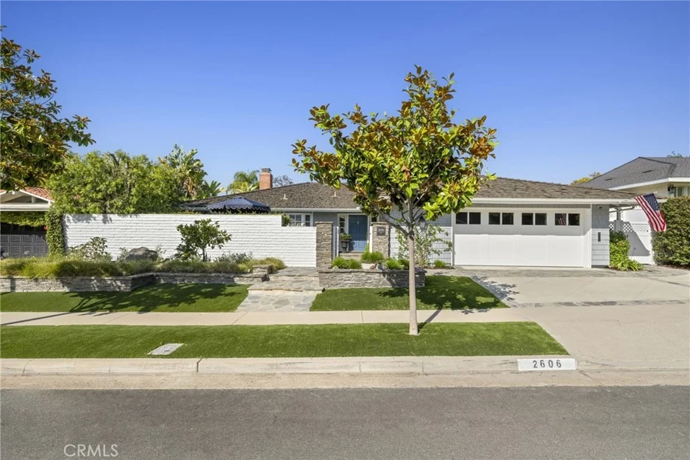 Unit for sale at 2606 Lighthouse, Corona Del Mar, CA 92625