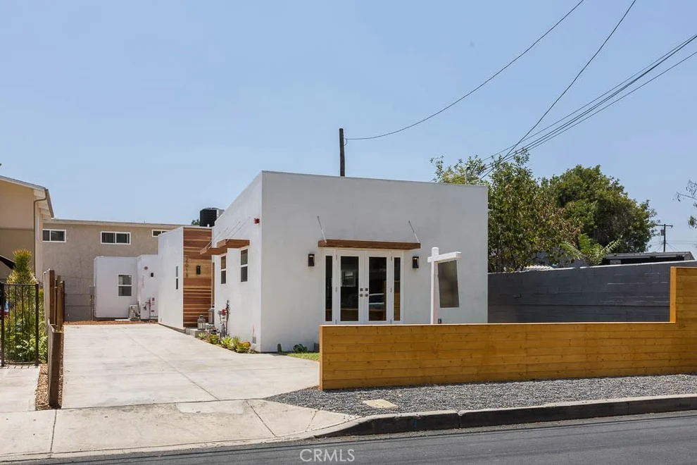 Unit for sale at 2018 2020 Peyton Avenue, Burbank, CA 91504