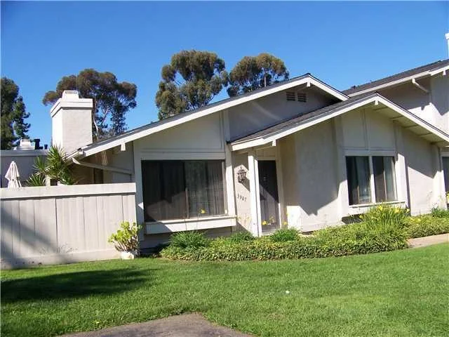 Unit for sale at 3907 Via Tranquilo, San Diego, CA 92122