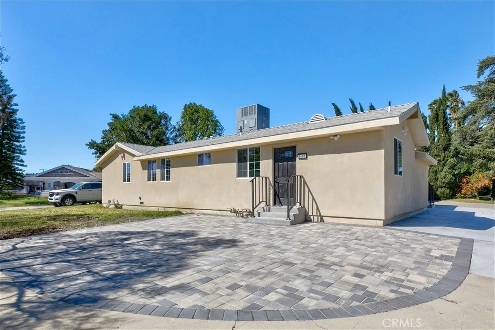 Unit for sale at 8401 Kester, Panorama City, CA 91402