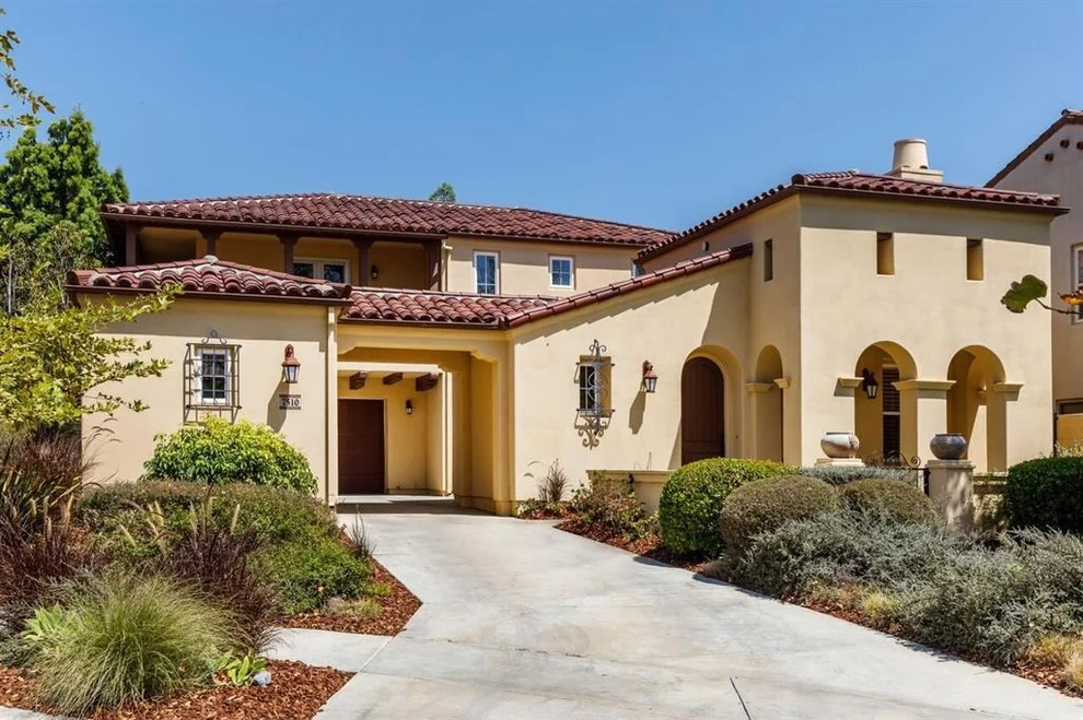 Unit for sale at 7510 Garden Terrace, San Diego, CA 92127