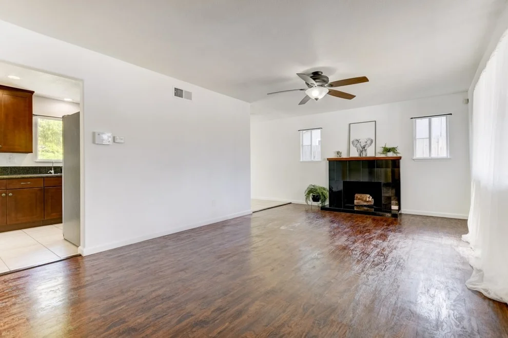 Unit for sale at 273 Elvado Way, San Diego, CA 92114