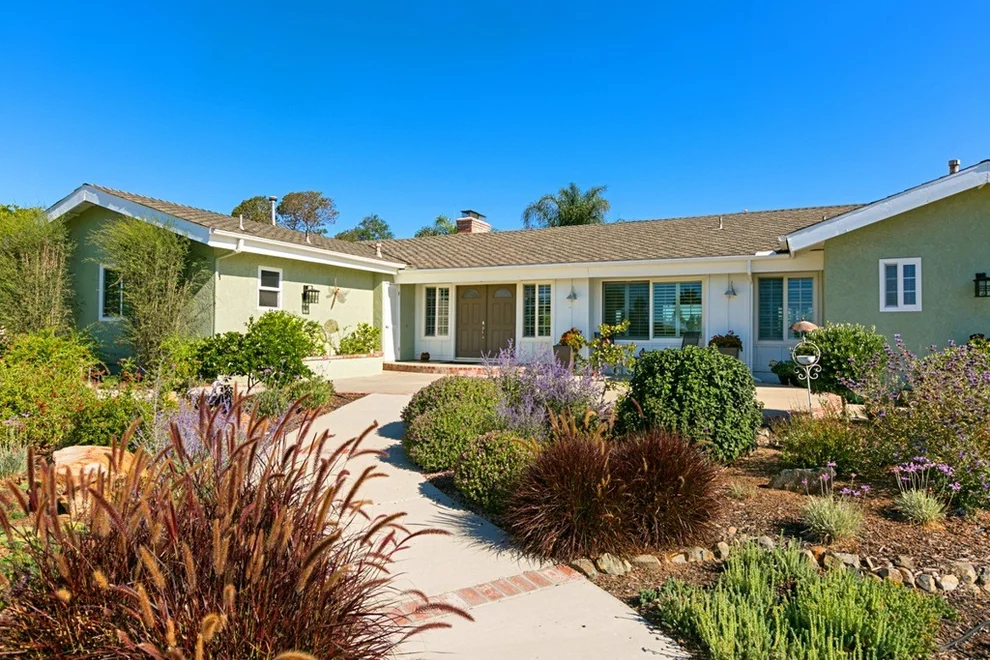 Unit for sale at 1449 Farrand Rd, Fallbrook, CA 92028