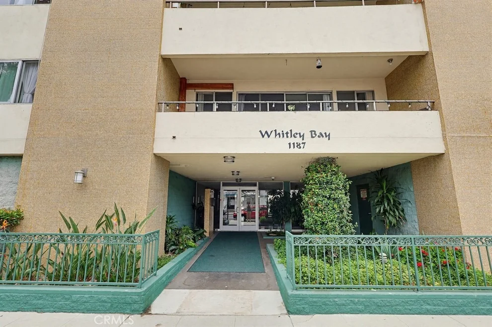 Unit for sale at 1187 E 3rd, Long Beach, CA 90802
