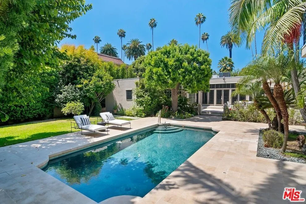 Unit for sale at 524 N Canon Drive, Beverly Hills, CA 90210