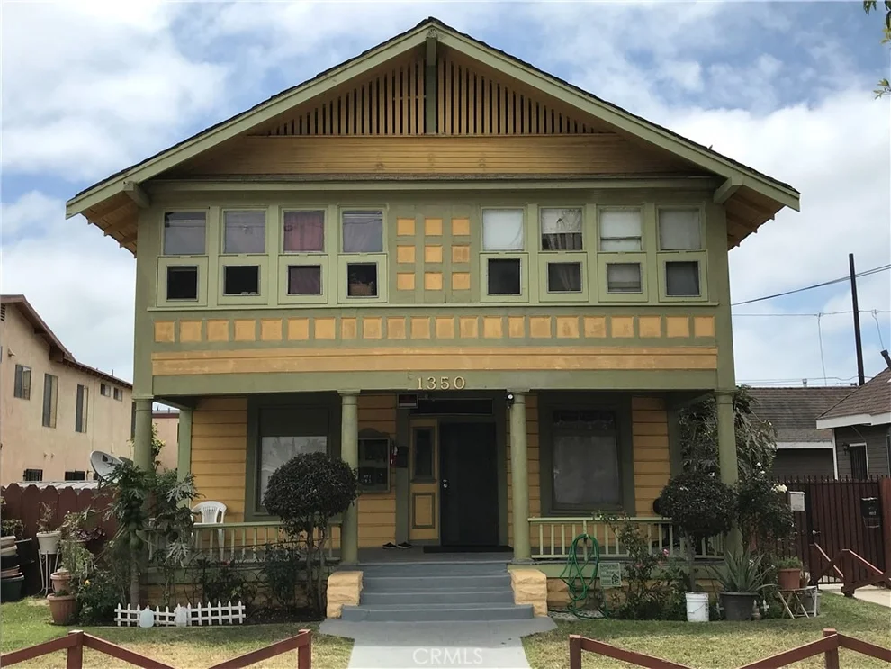 Unit for sale at 1350 E Hellman Street, Long Beach, CA 90813