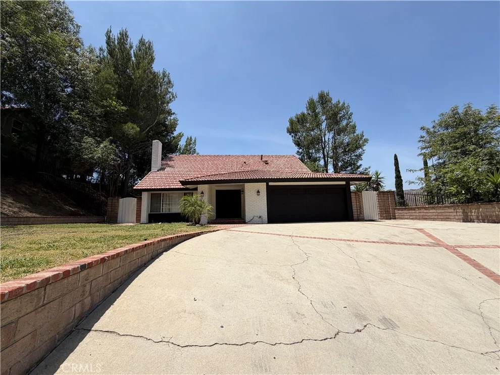 Unit for sale at 12829 Mclennan Avenue, Granada Hills, CA 91344
