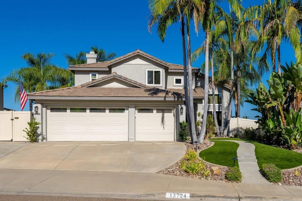 Unit for sale at 13724 Braeswood, El Cajon, CA 92021