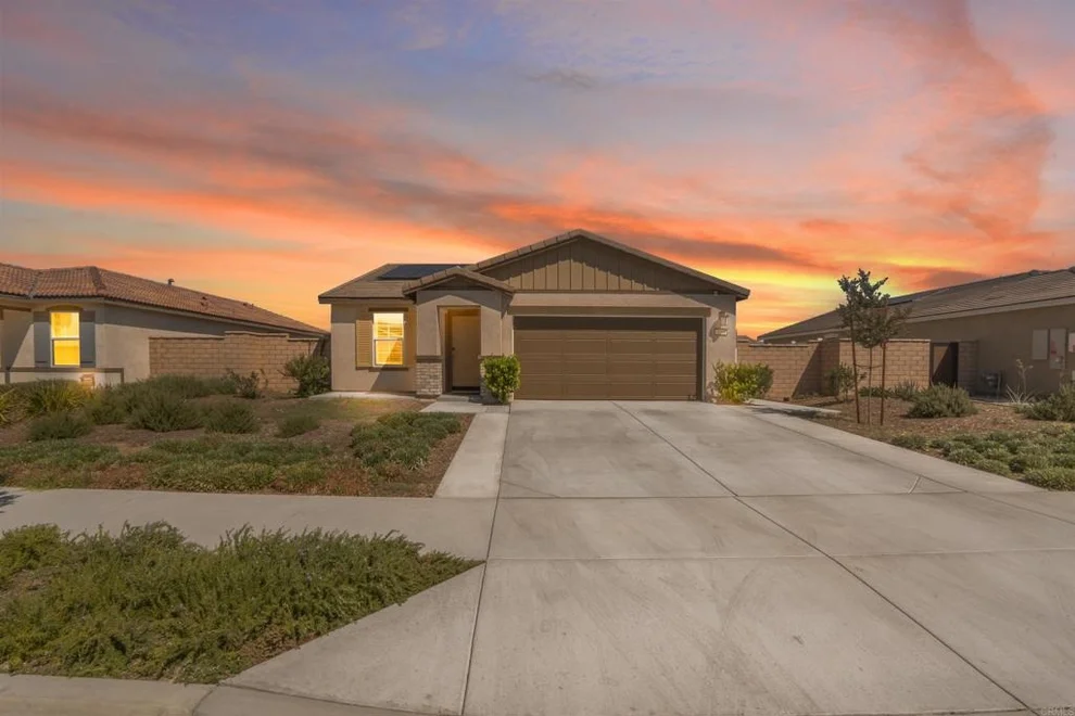 Unit for sale at 5062 Wrangler Way, Hemet, CA 92545