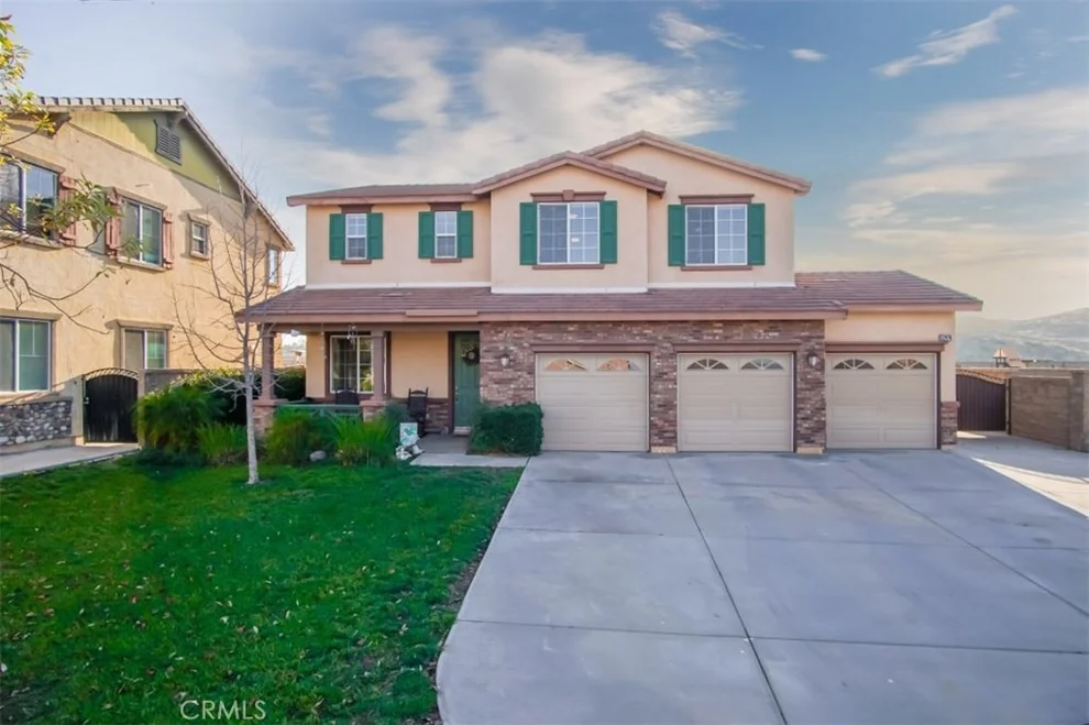 Unit for sale at 52976 Sweet Juliet Lane, Lake Elsinore, CA 92532