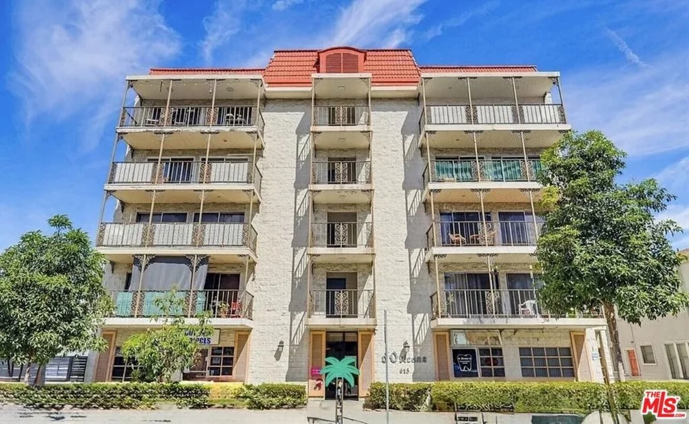 Unit for sale at 615 E Broadway, Long Beach, CA 90802