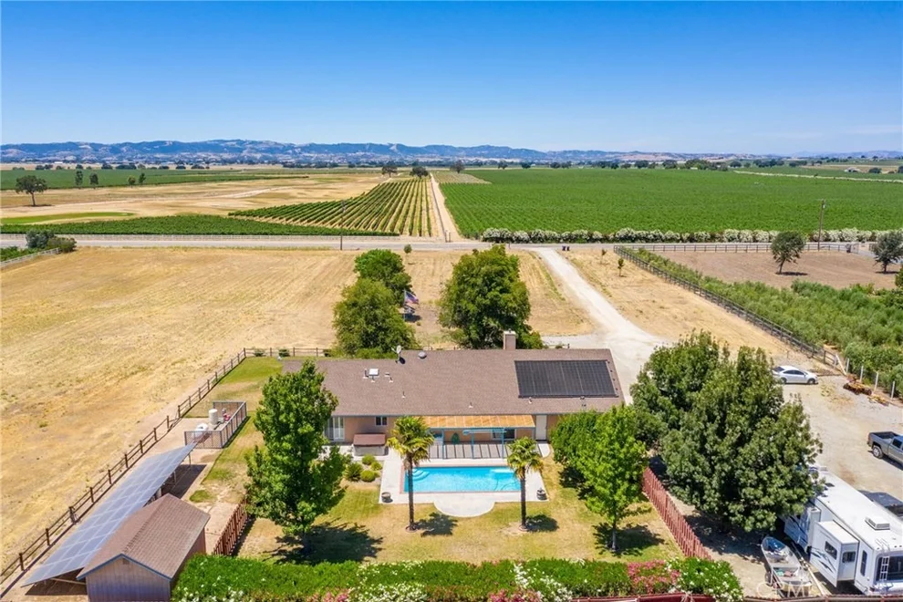 Unit for sale at 5750 Jardine Road, Paso Robles, CA 93446