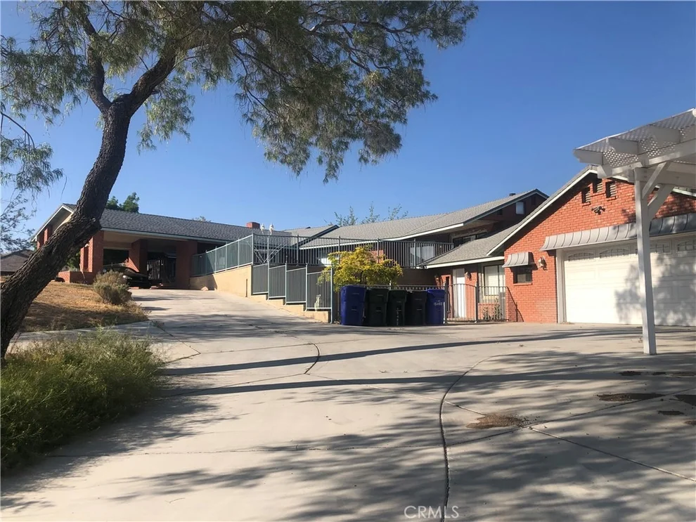 Unit for sale at 15492 Lenca, Apple Valley, CA 92307